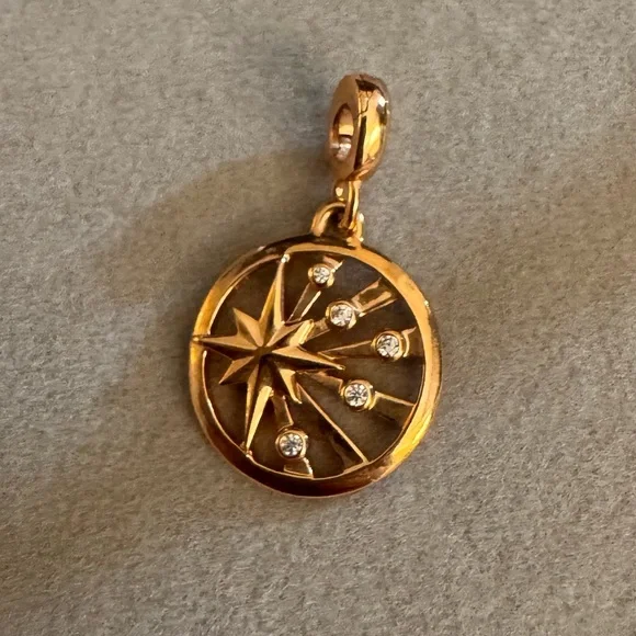 Pandora ME Rays of Life Medallion Rose Gold - Picture 3 of 10